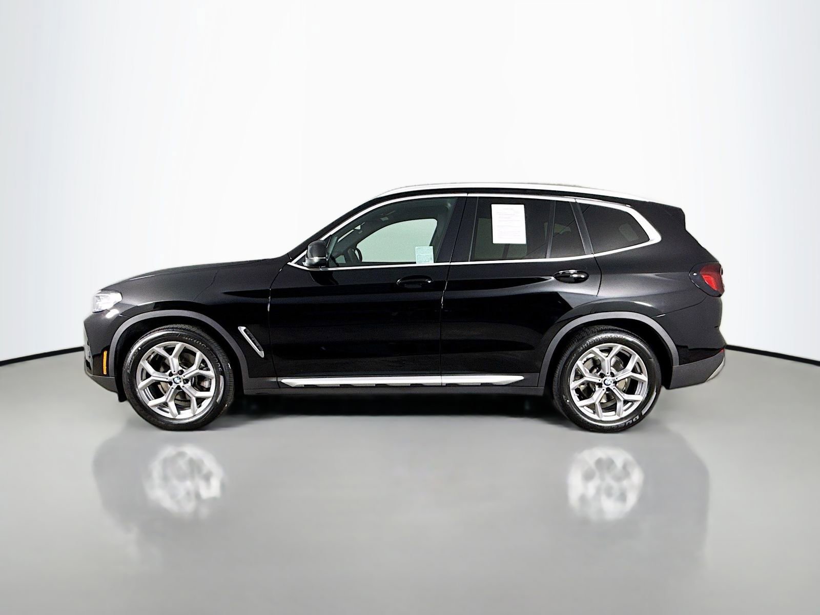Certified 2023 BMW X3 sDrive30i w/ Convenience Package image 4