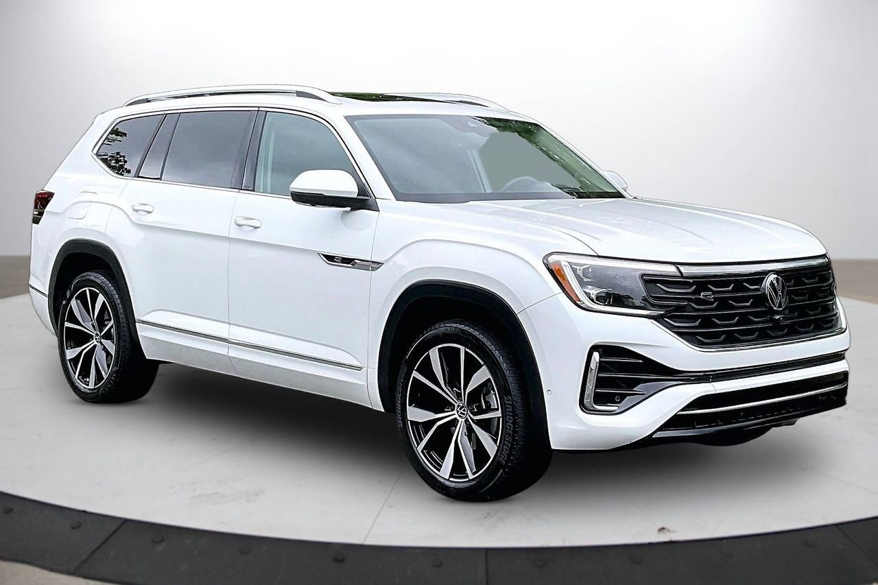 Used 2024 Volkswagen Atlas SEL Premium R-Line AWD/4WD image 2