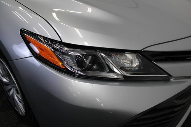 Used 2018 Toyota Camry LE FWD image 26
