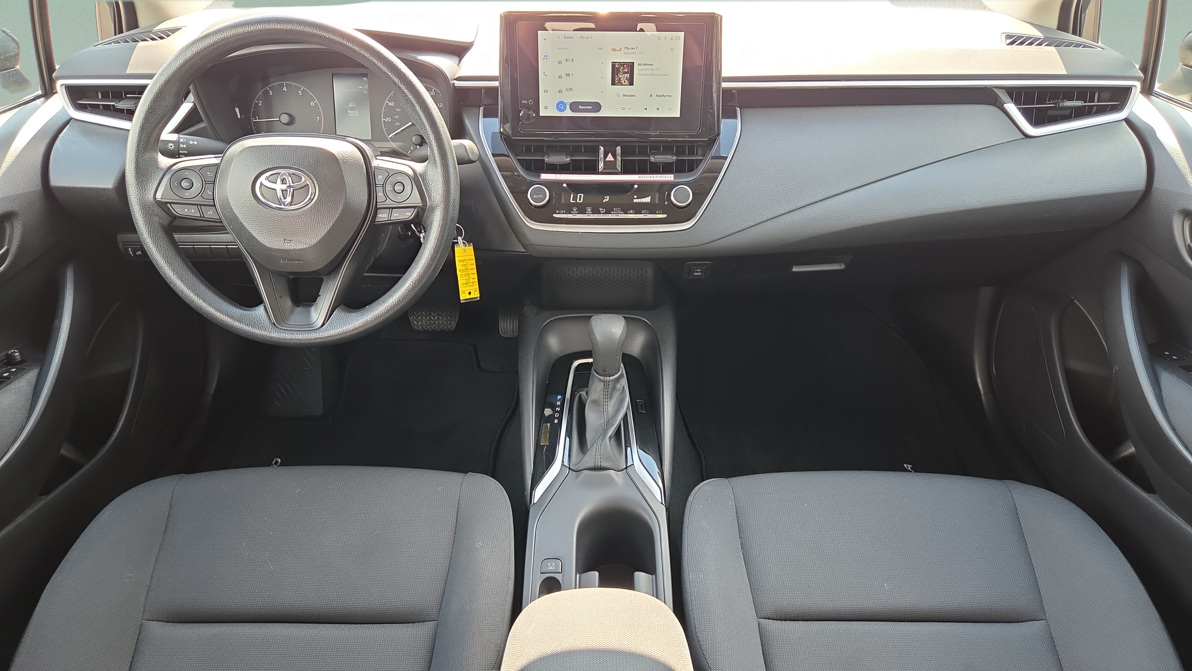Used 2025 Toyota Corolla LE FWD image 16