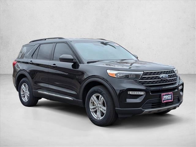 Used 2023 Ford Explorer XLT w/ Equipment Group 202A AWD/4WD image 3