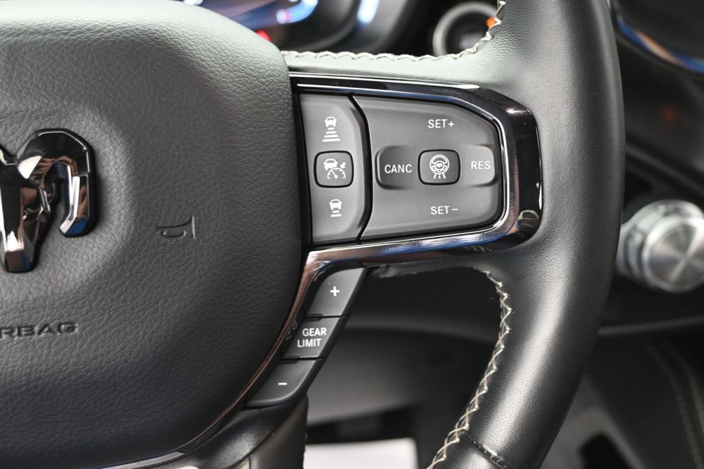Used 2025 RAM 1500 Limited AWD/4WD image 31