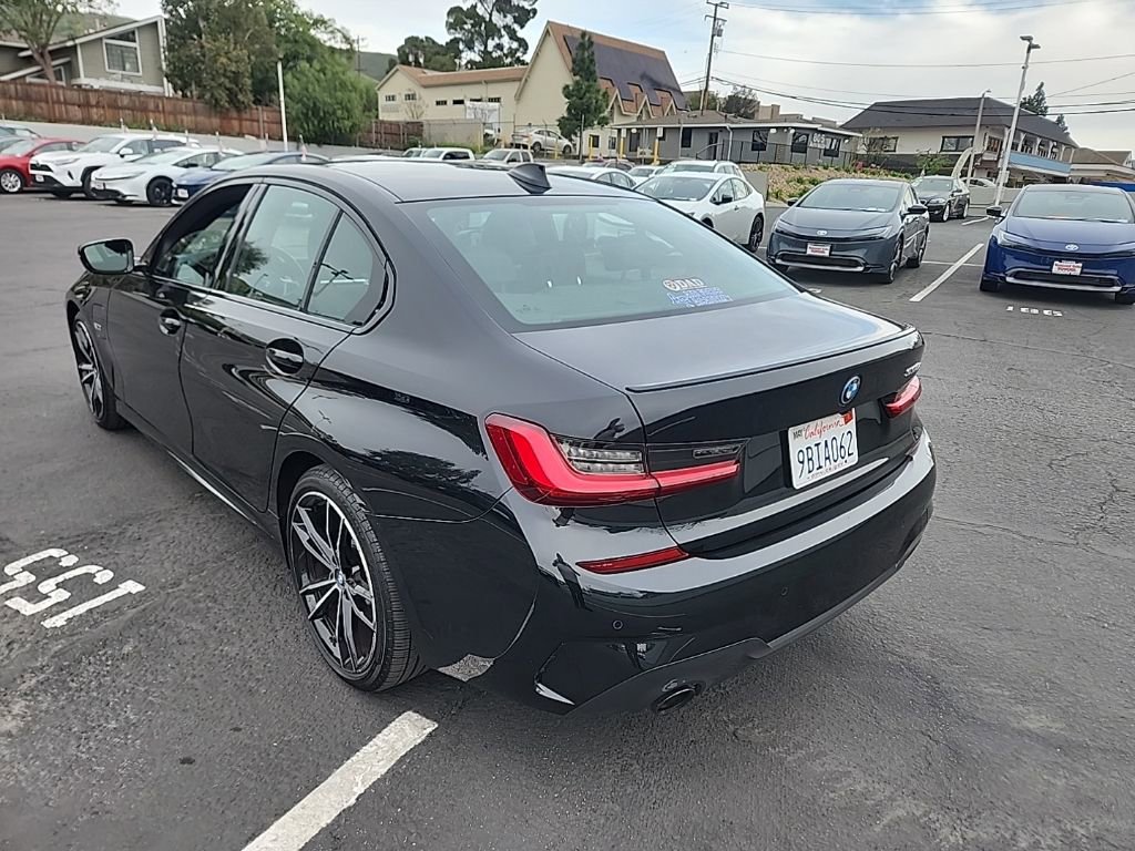 Used 2022 BMW 330e w/ M Sport Package image 3