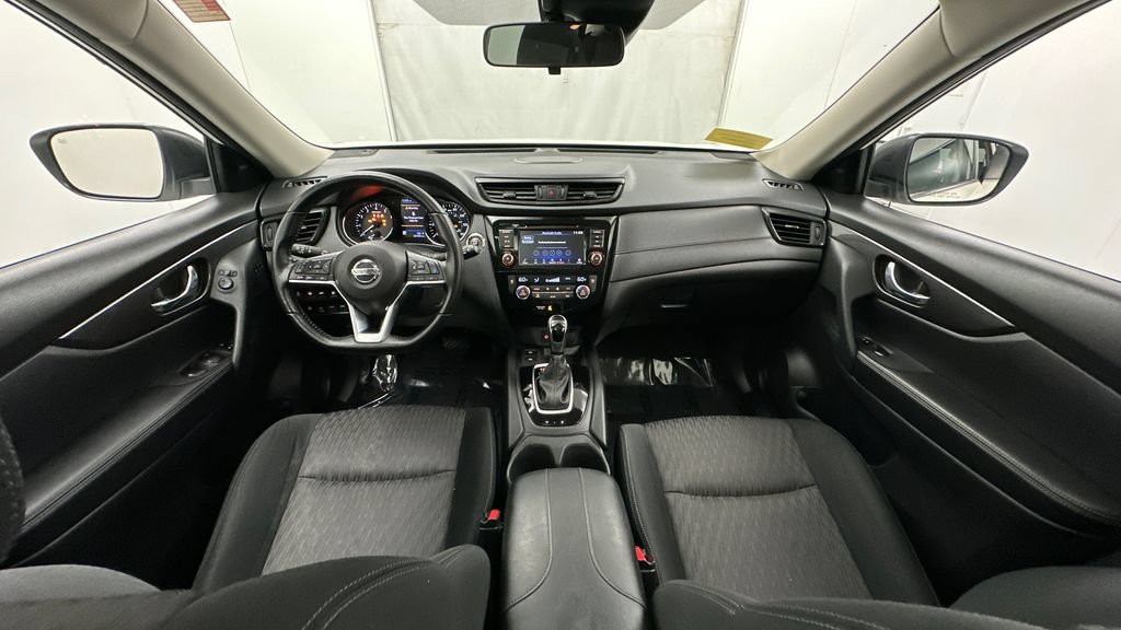 Certified 2020 Nissan Rogue SV w/ Sun & Sound Touring Package AWD/4WD image 30