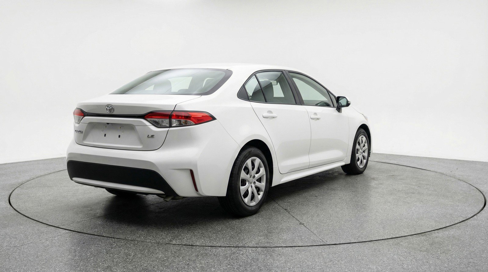Used 2025 Toyota Corolla LE FWD image 9