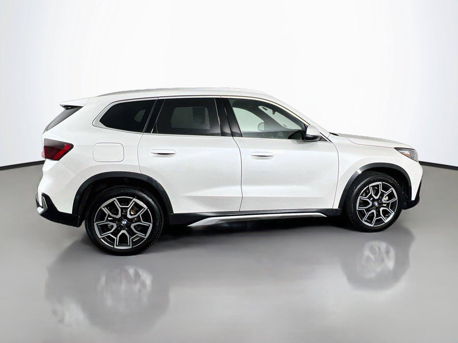 Used 2026 BMW X1 xDrive28i w/ Convenience Package AWD/4WD image 7