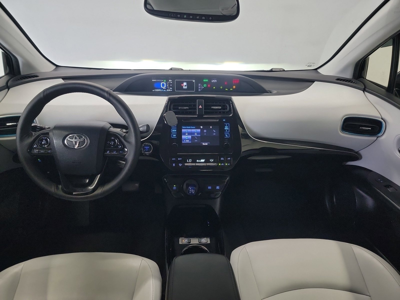 Used 2019 Toyota Prius XLE AWD/4WD image 15