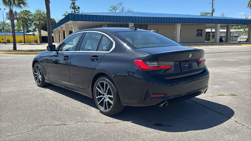 Used 2019 BMW 330i Sedan w/ Driving Assistance Package image 3