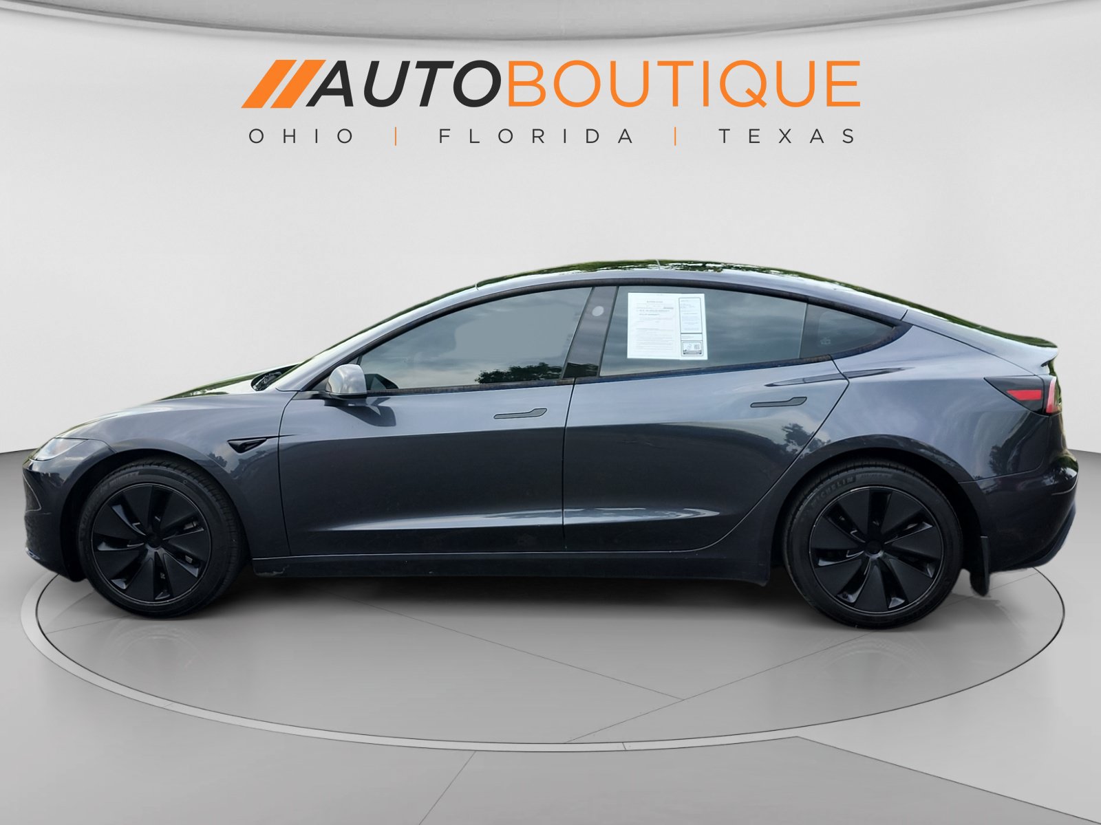 Used 2024 Tesla Model 3 Standard Range RWD image 2
