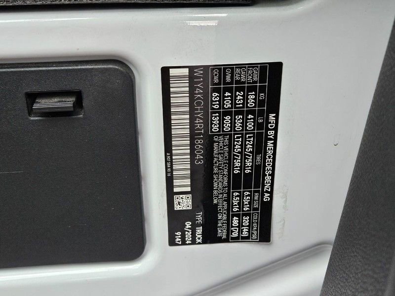 Used 2024 Mercedes-Benz Sprinter 2500 image 22