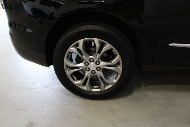 Used 2019 Buick Enclave Avenir w/ Avenir Technology Package AWD/4WD image 39