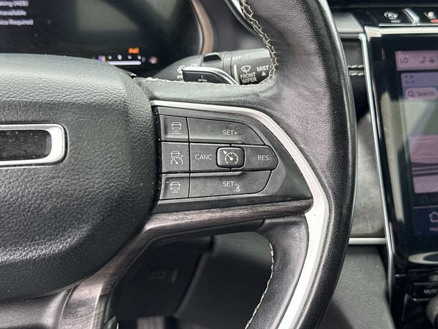 Used 2022 Jeep Grand Cherokee Limited AWD/4WD image 28