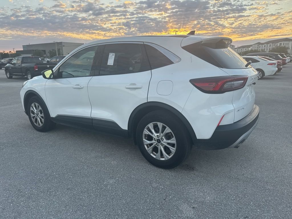 Used 2024 Ford Escape Active FWD image 6