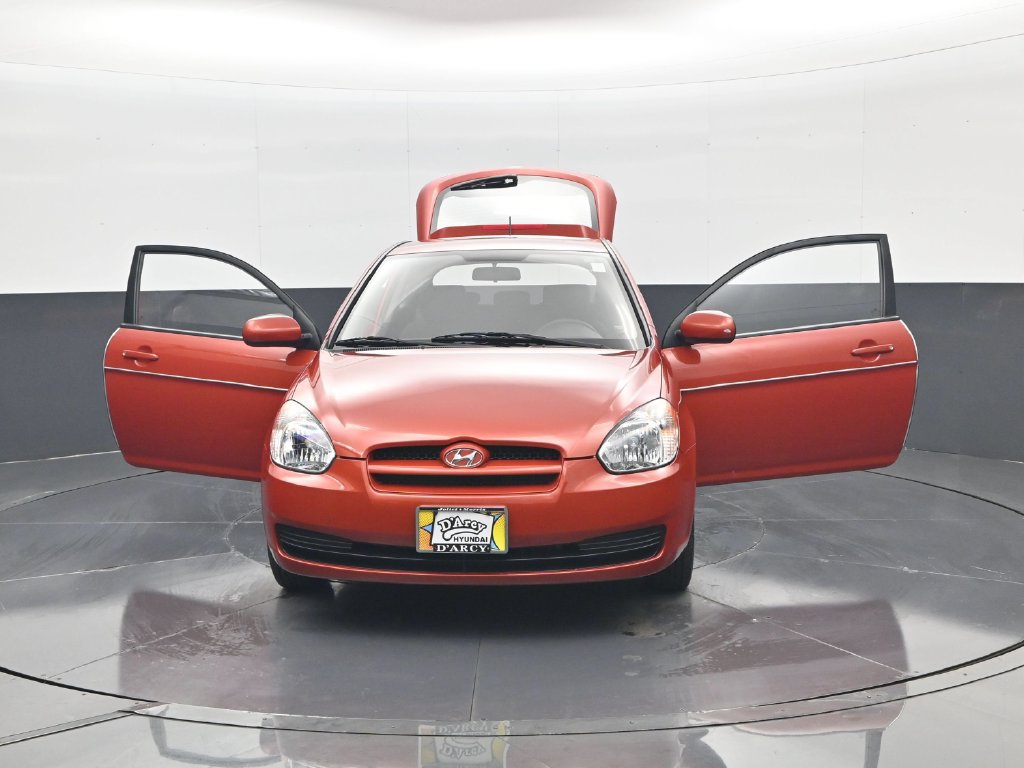 Used 2010 Hyundai Accent GS FWD image 32