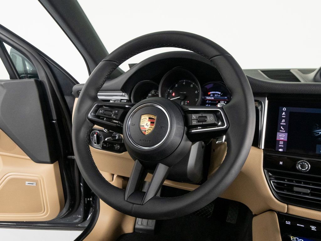 New 2026 Porsche Macan image 29