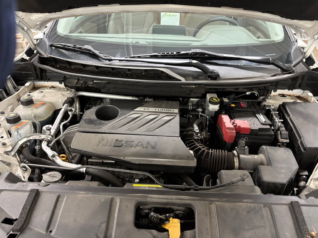 Used 2023 Nissan Rogue SV AWD/4WD image 9