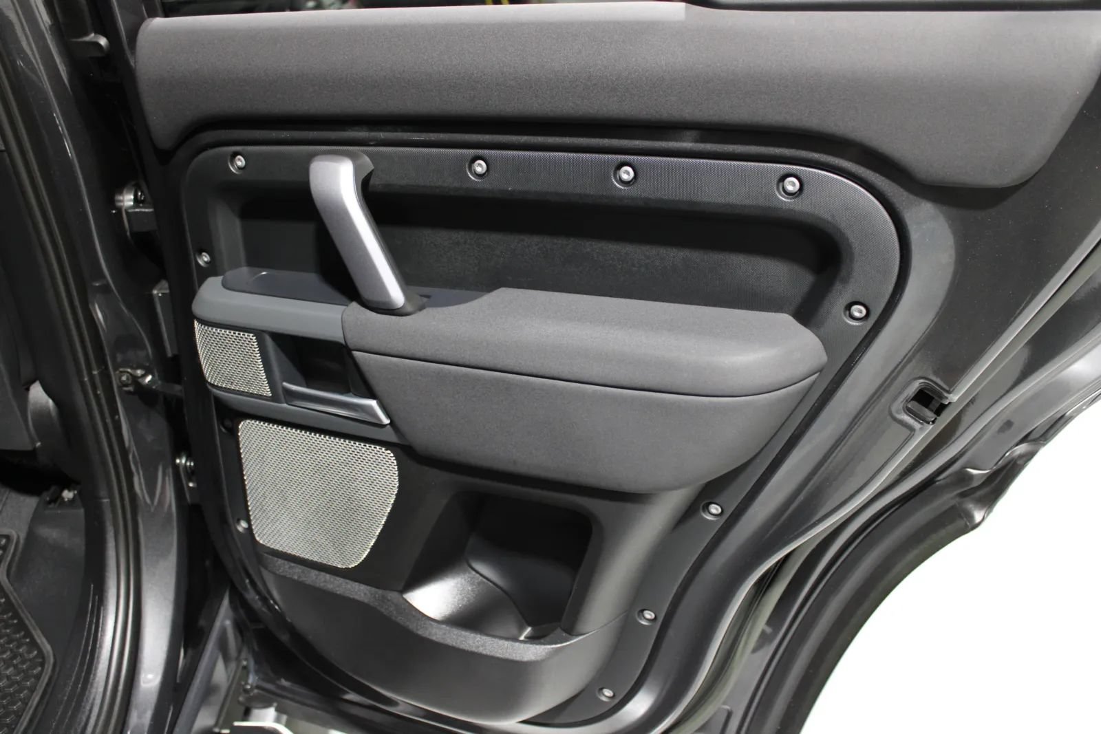 Used 2023 Land Rover Defender 130 X-Dynamic SE AWD/4WD image 26