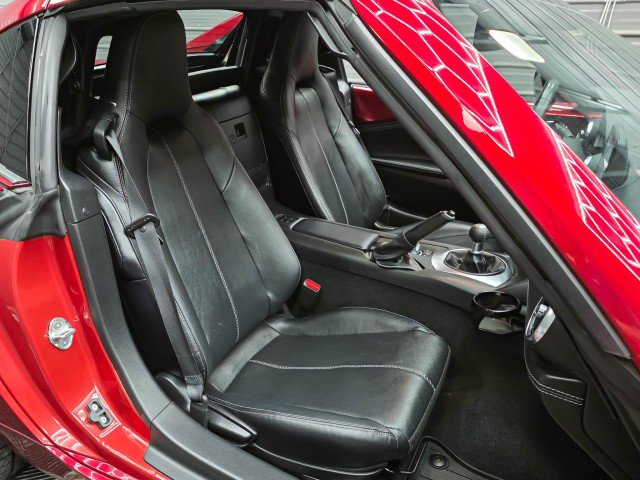 Used 2022 MAZDA MX-5 Miata RF Grand Touring w/ Weather Package RWD image 16