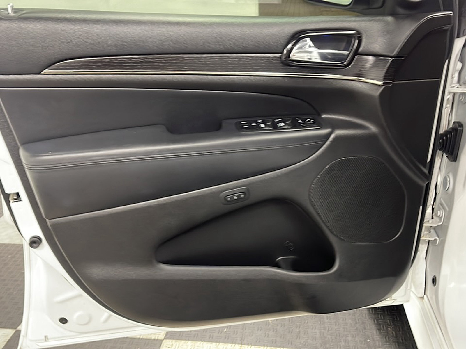 Used 2019 Jeep Grand Cherokee High Altitude AWD/4WD image 13