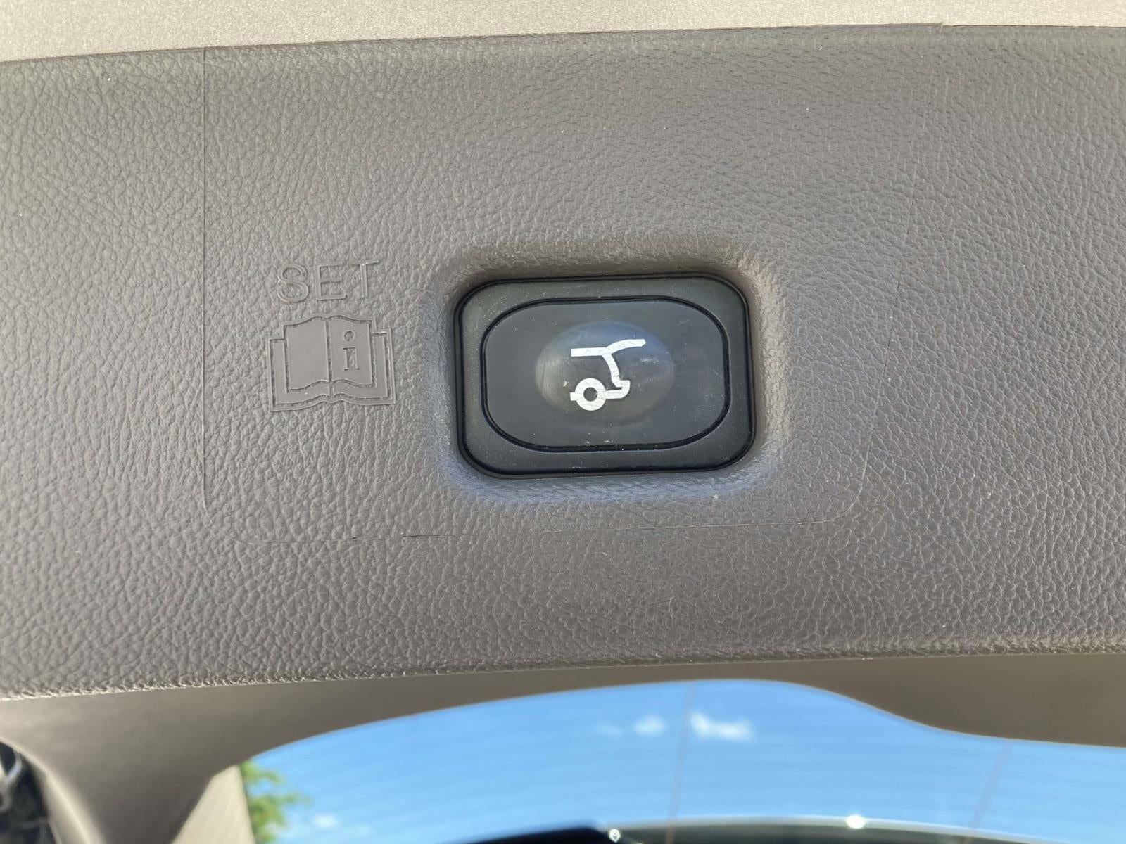 Certified 2023 Lincoln Nautilus Reserve AWD/4WD image 16