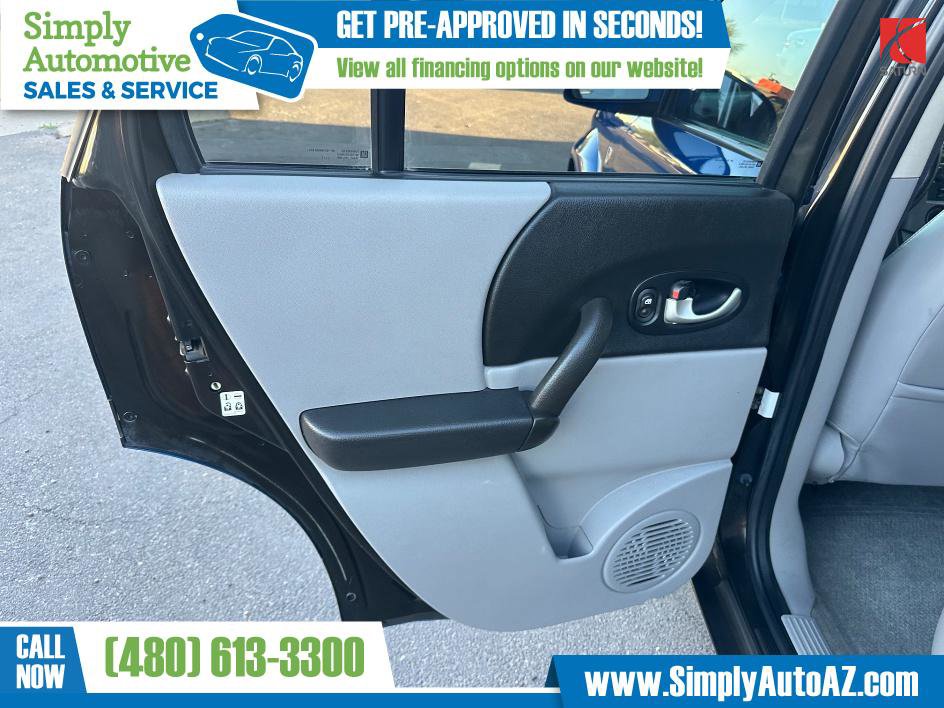 Used 2005 Saturn Vue 2WD V6 w/ Safe & Sound Pkg image 21