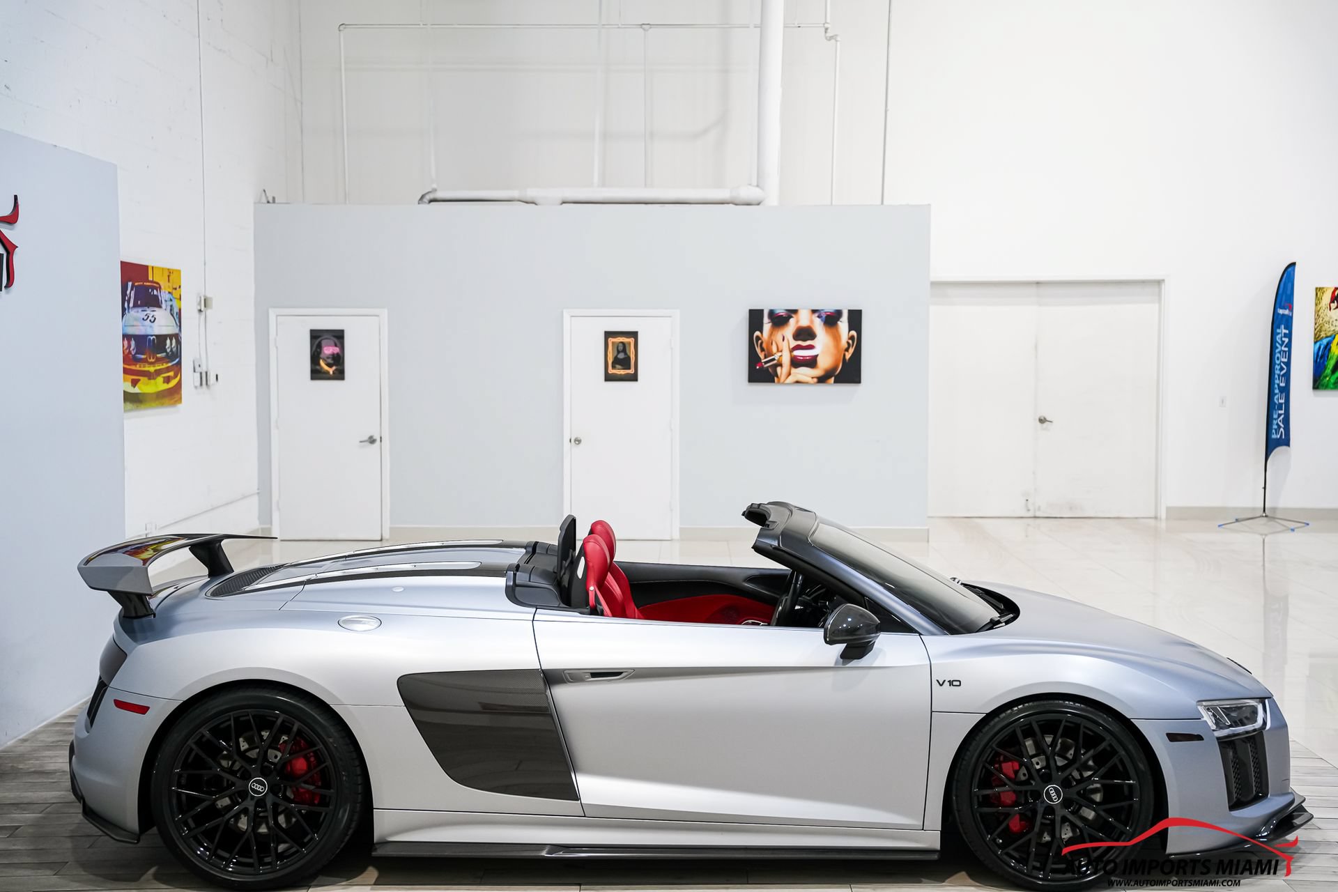 Used 2018 Audi R8 V10 w/ Carbon Exterior Package AWD/4WD image 30