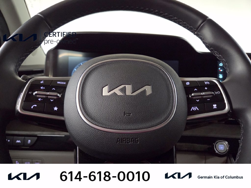 Certified 2023 Kia Carnival SX FWD image 21