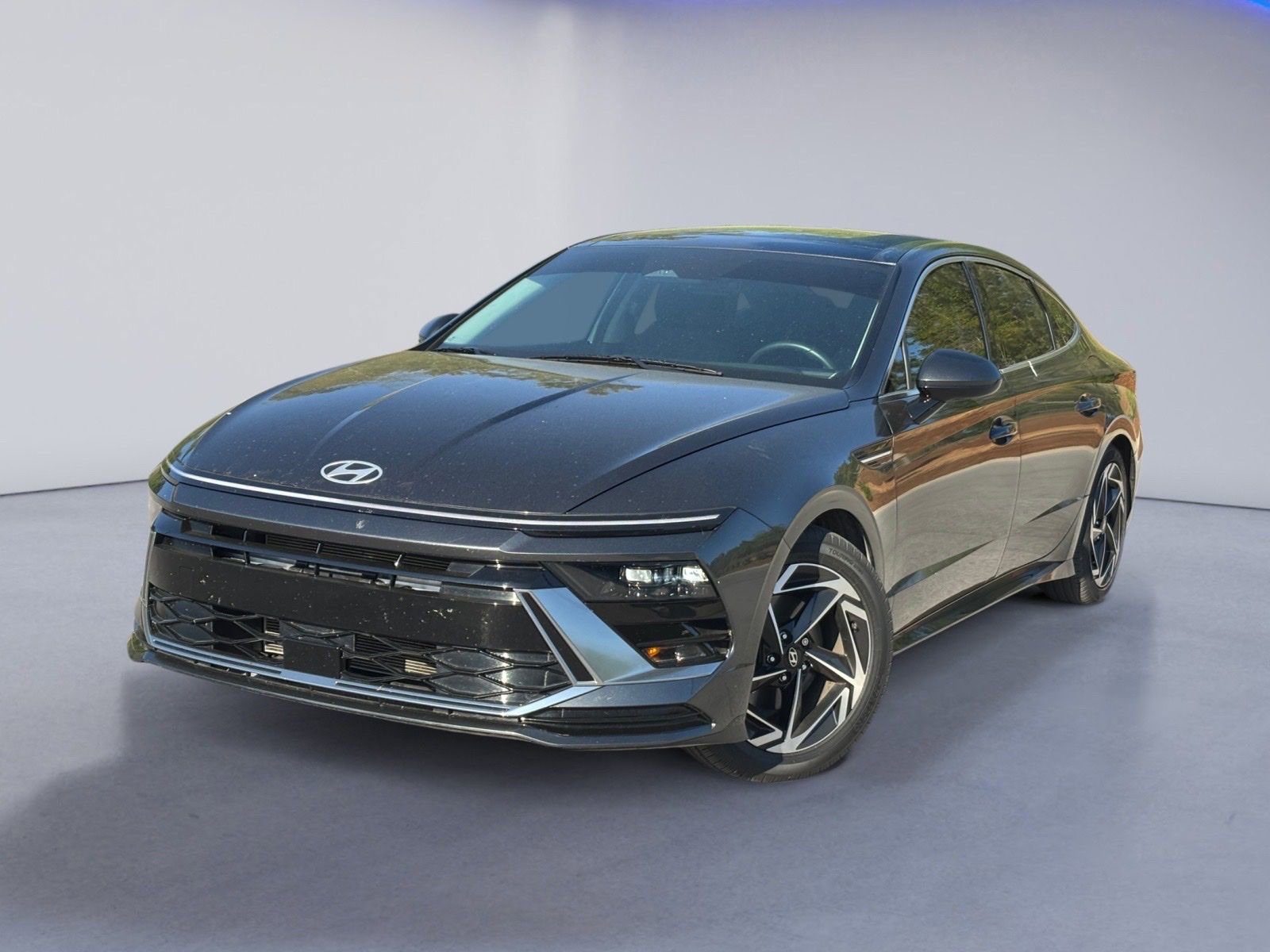 Certified 2024 Hyundai Sonata SEL w/ Convenience Package image 2