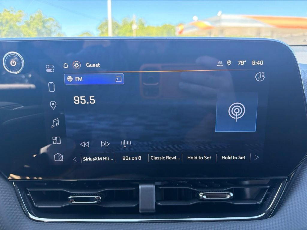 New 2026 Chevrolet Equinox RS w/ Convenience Package III FWD image 23