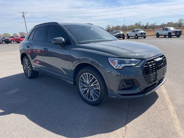 Used 2023 Audi Q3 2.0T Premium Plus w/ Premium Plus Package AWD/4WD image 2