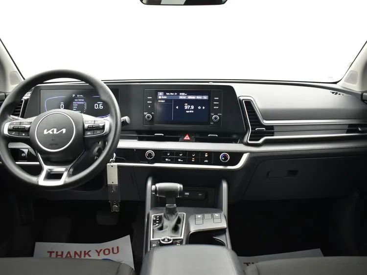 Used 2025 Kia Sportage LX image 19