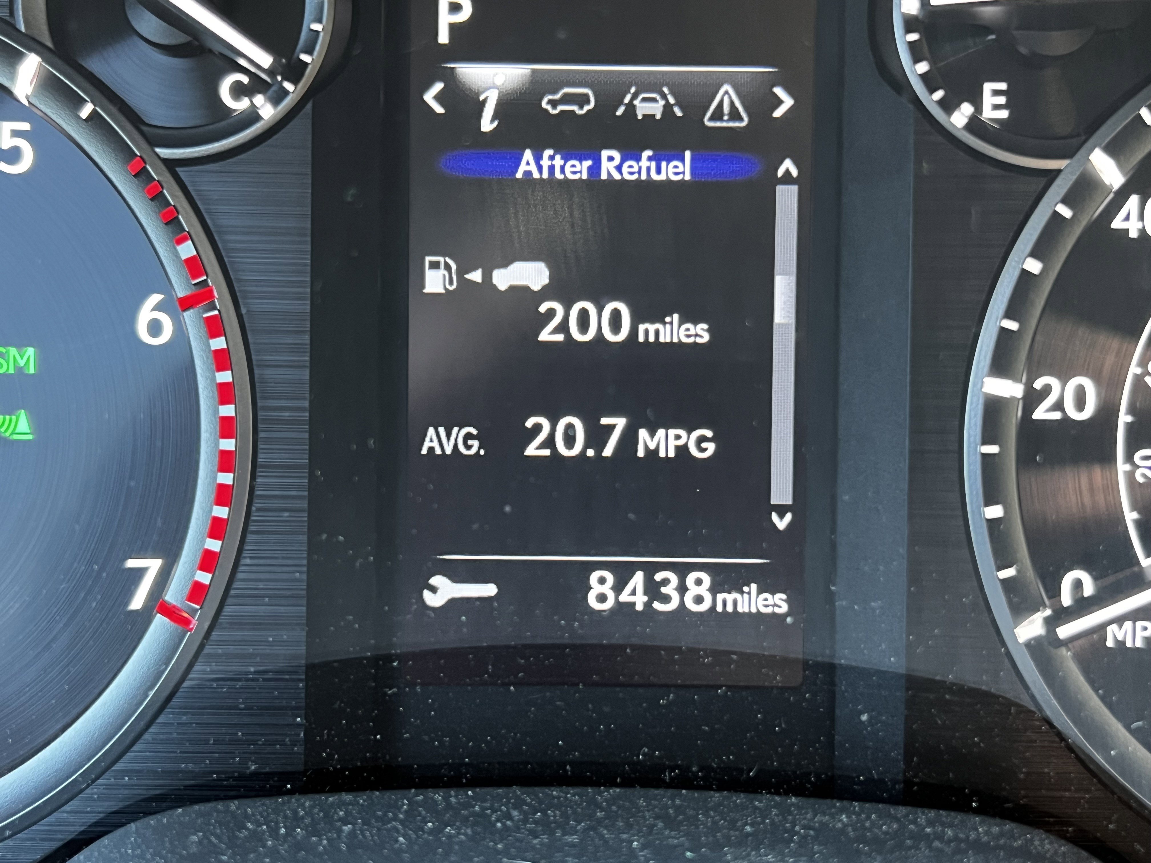 Used 2023 Lexus GX 460 Premium w/ Accessory Package image 21