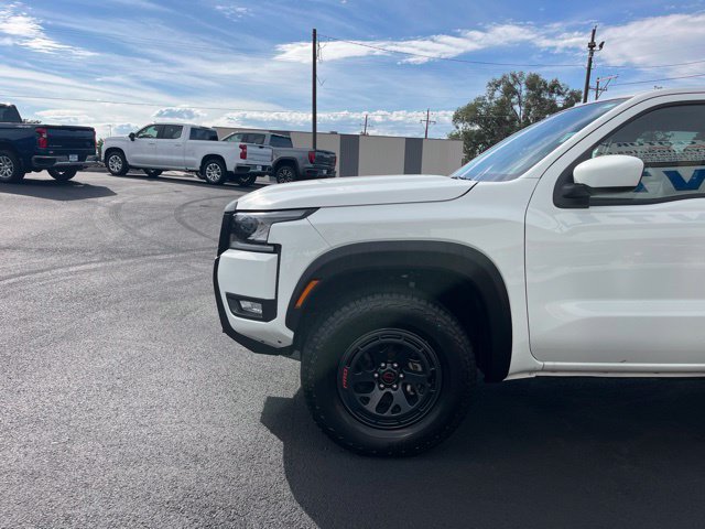 Used 2026 Nissan Frontier PRO-4X AWD/4WD image 4