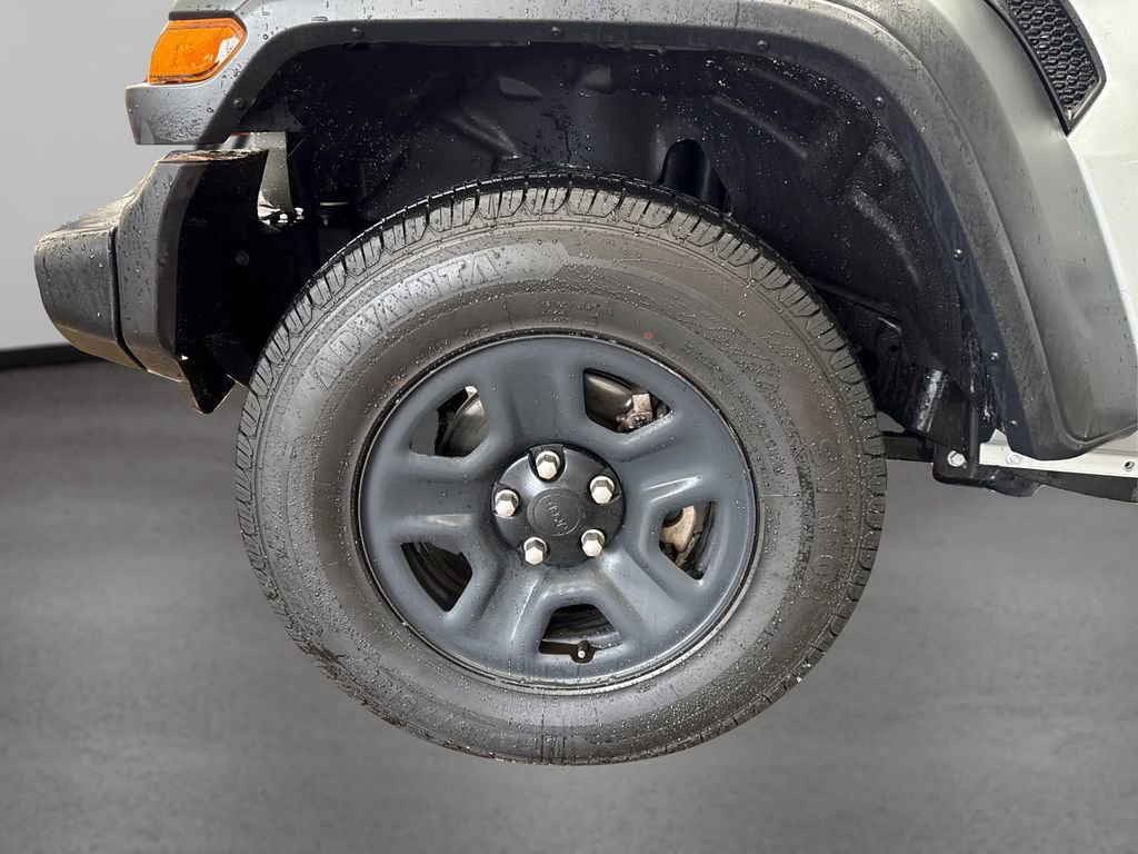 Used 2022 Jeep Wrangler Unlimited Sport image 12