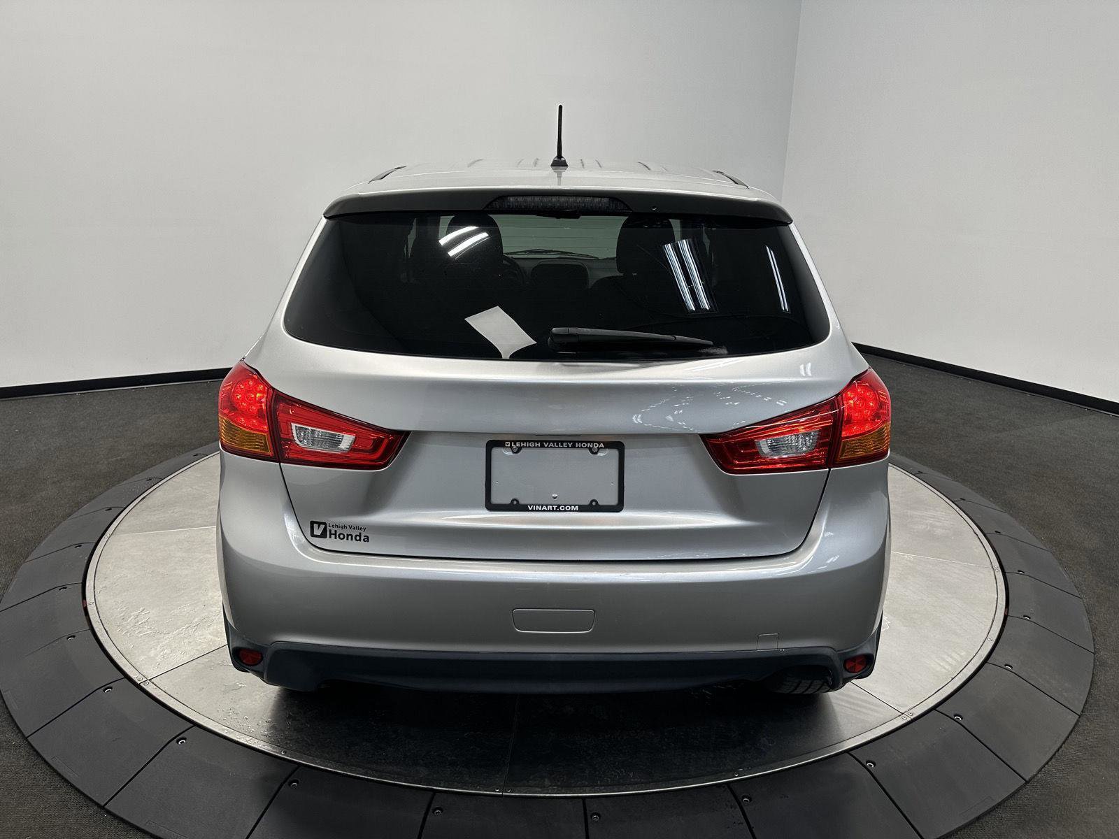 Used 2015 Mitsubishi Outlander Sport ES image 6