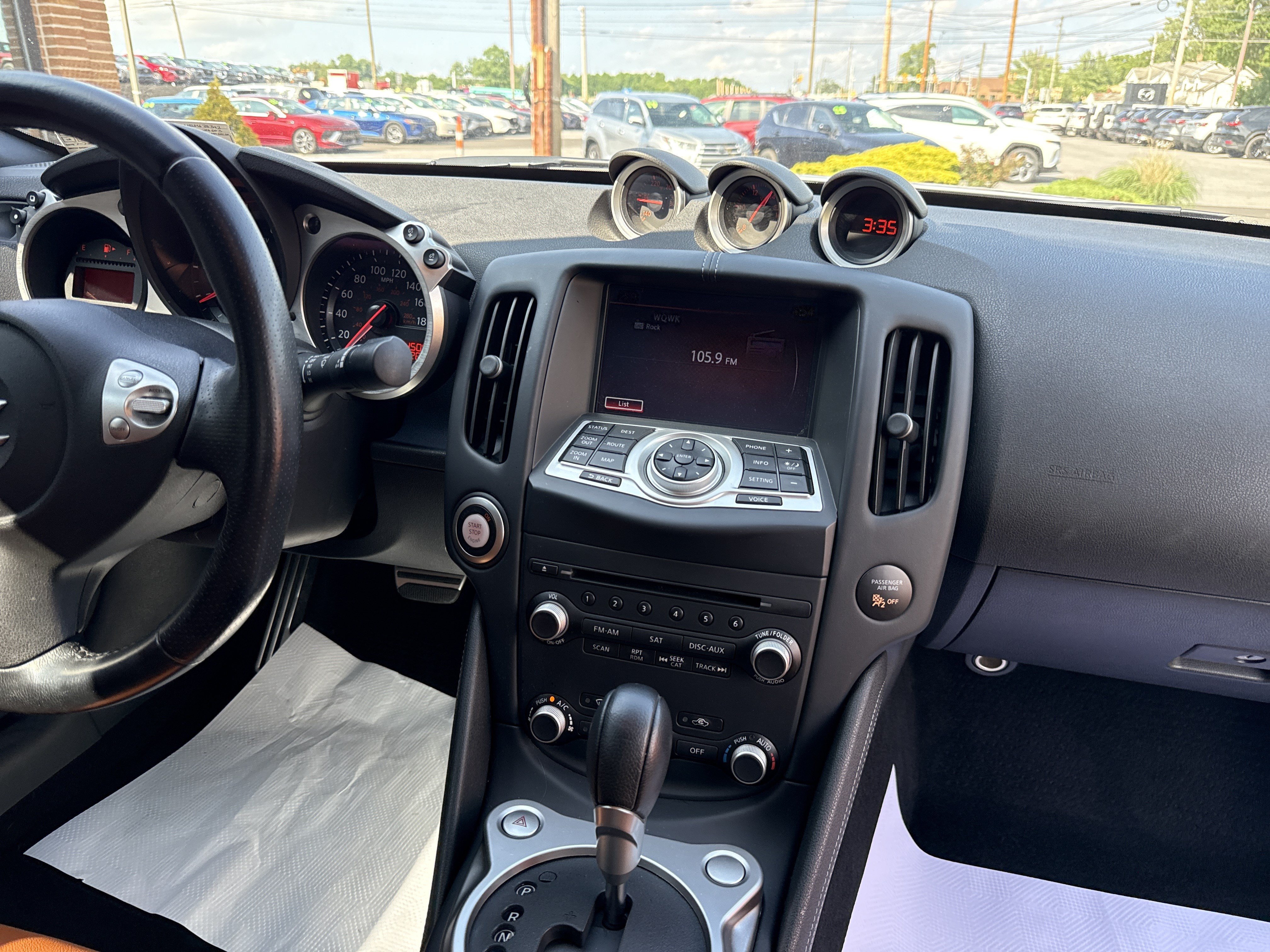 Used 2014 Nissan 370Z Touring w/ Sport Package RWD image 23
