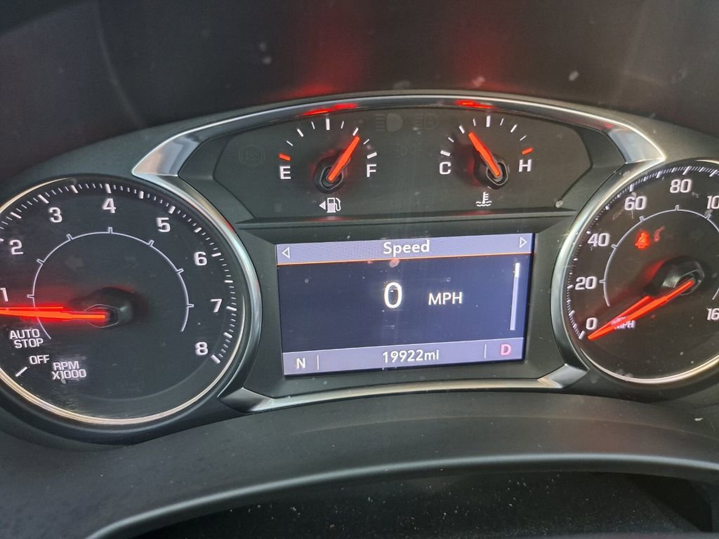 Used 2023 GMC Terrain SLT w/ Elevation Edition image 11