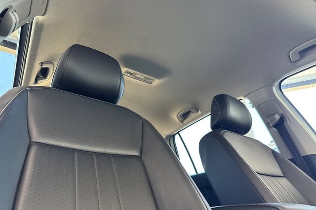 Used 2024 Volkswagen Tiguan SE AWD/4WD image 20