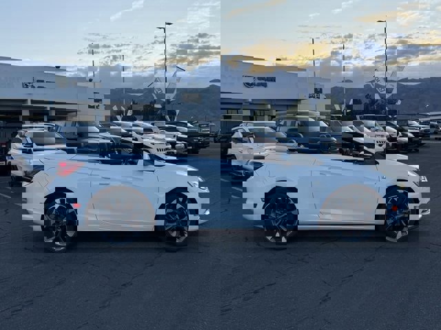 Used 2018 Buick Cascada Premium image 11