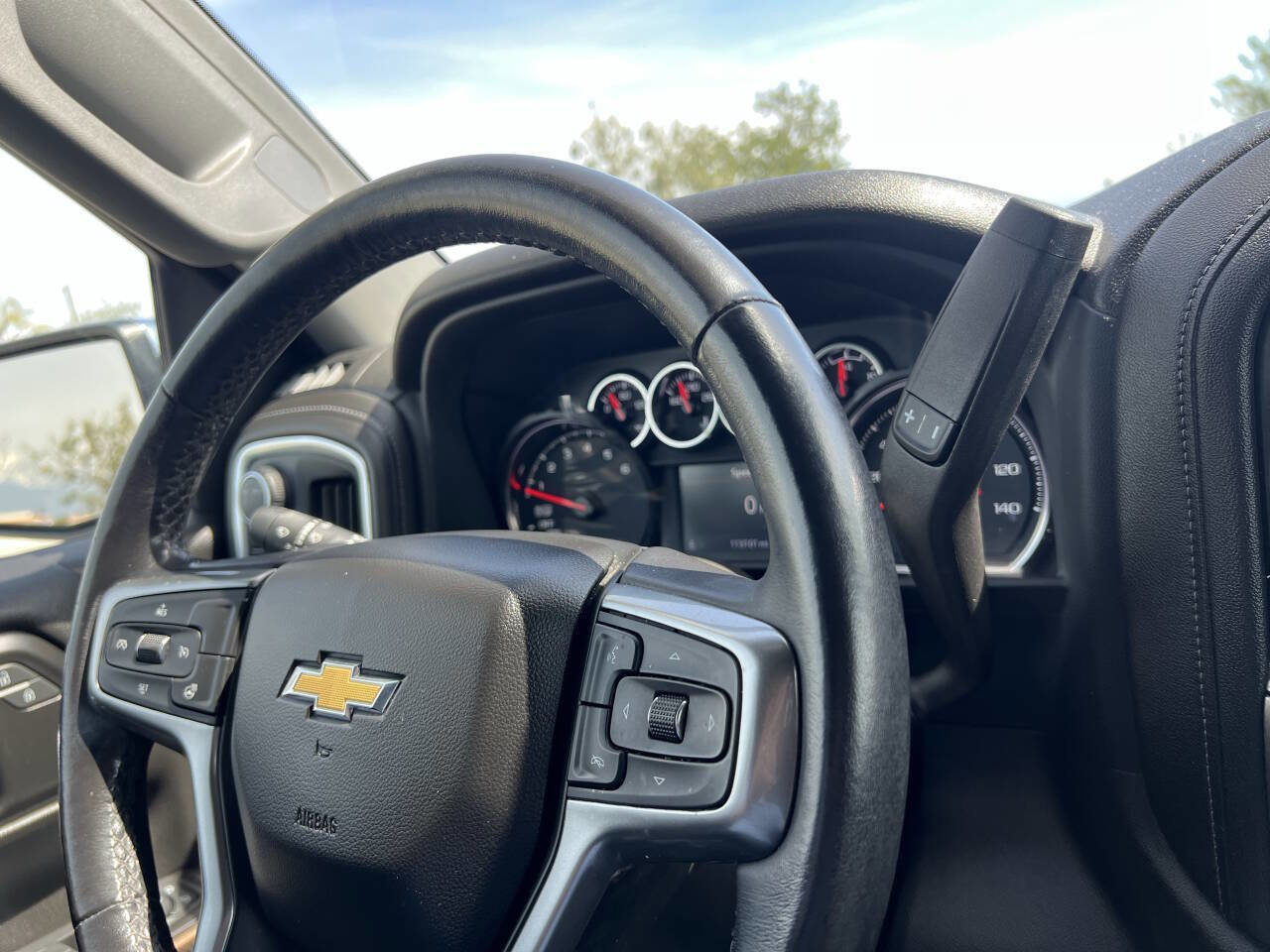 Used 2022 Chevrolet Silverado 1500 LT image 33