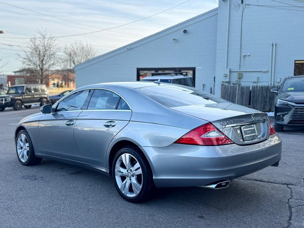 Used 2010 Mercedes-Benz CLS 550 image 4
