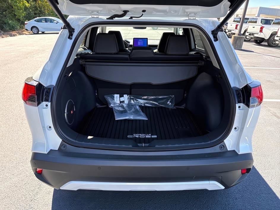 New 2026 Toyota Corolla Cross XLE image 6