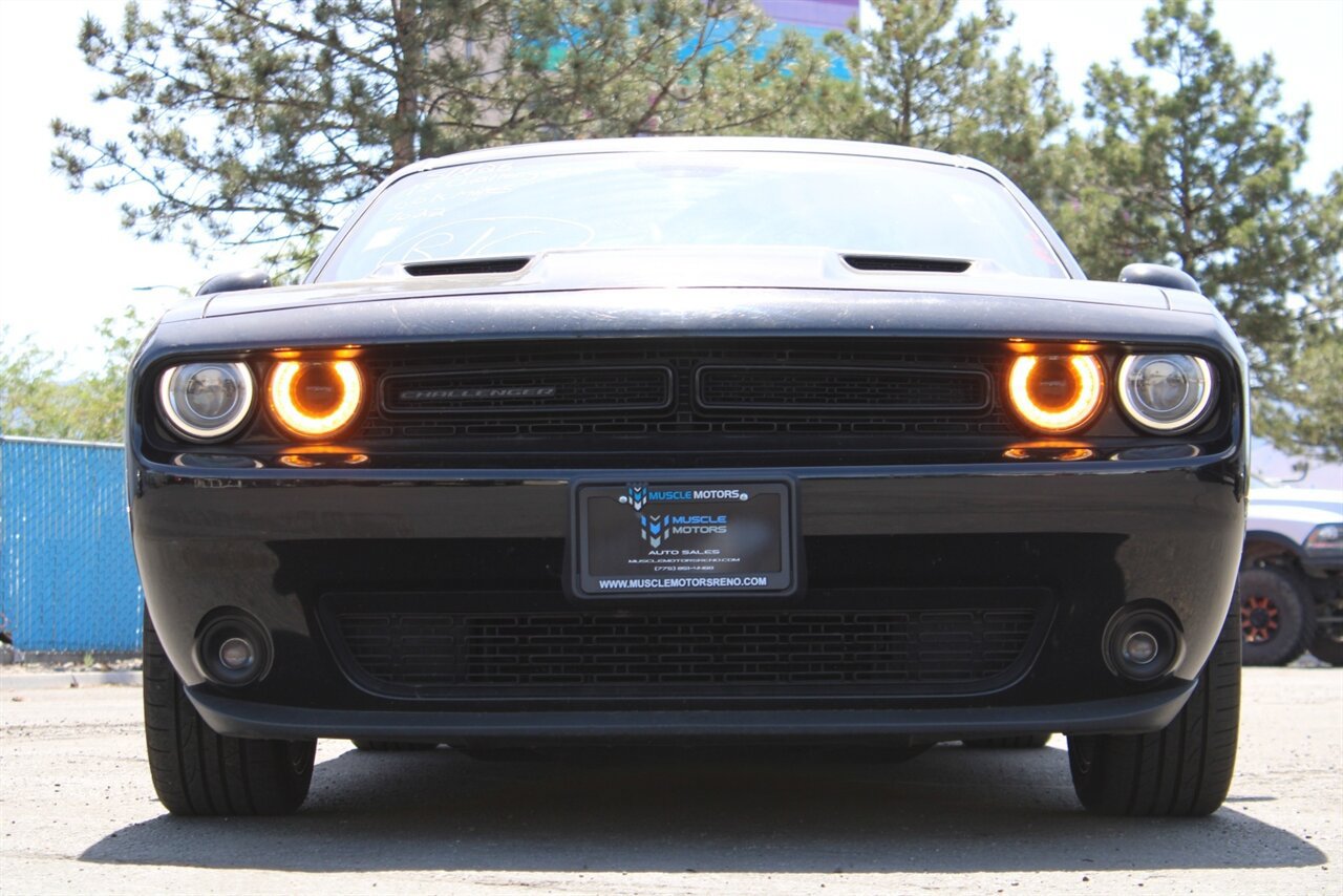 Used 2018 Dodge Challenger SXT w/ Blacktop Package RWD image 4