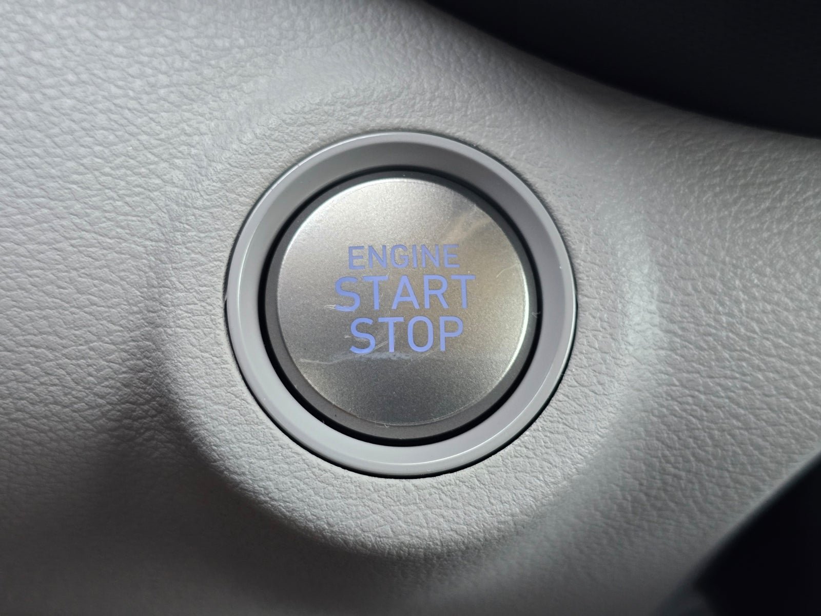 New 2026 Hyundai Venue SEL FWD image 19