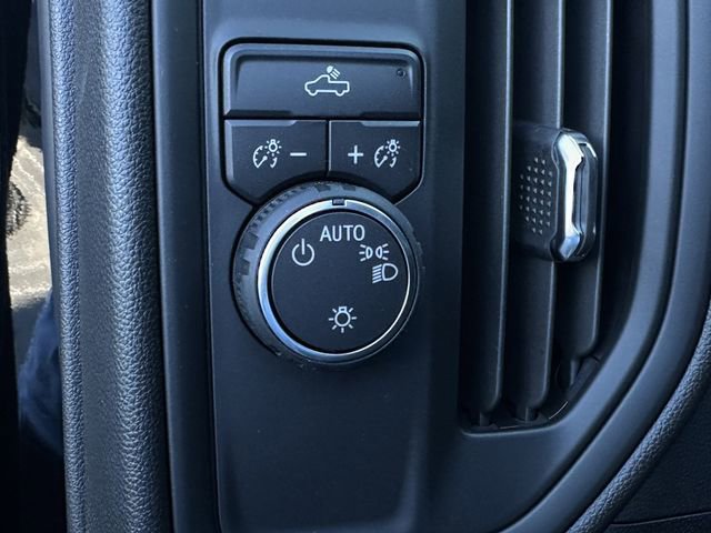 New 2026 Chevrolet Silverado 1500 Custom w/ Rally Edition image 18