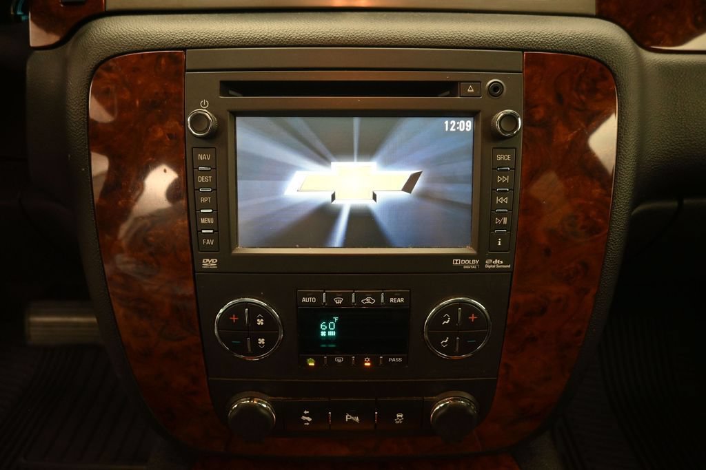 Used 2014 Chevrolet Suburban LTZ AWD/4WD image 13