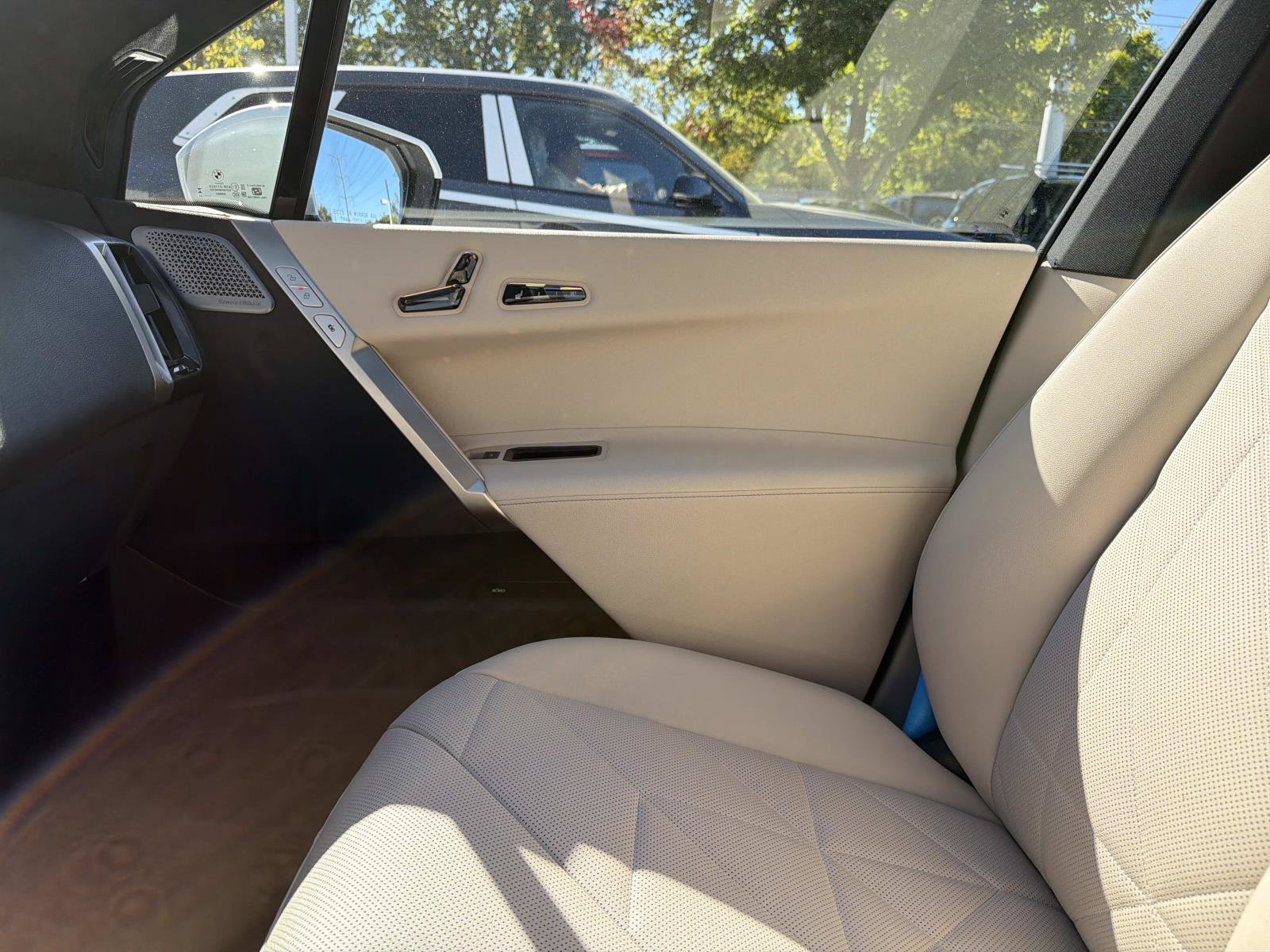 Certified 2024 BMW iX M60 w/ Luxury Package AWD/4WD image 15