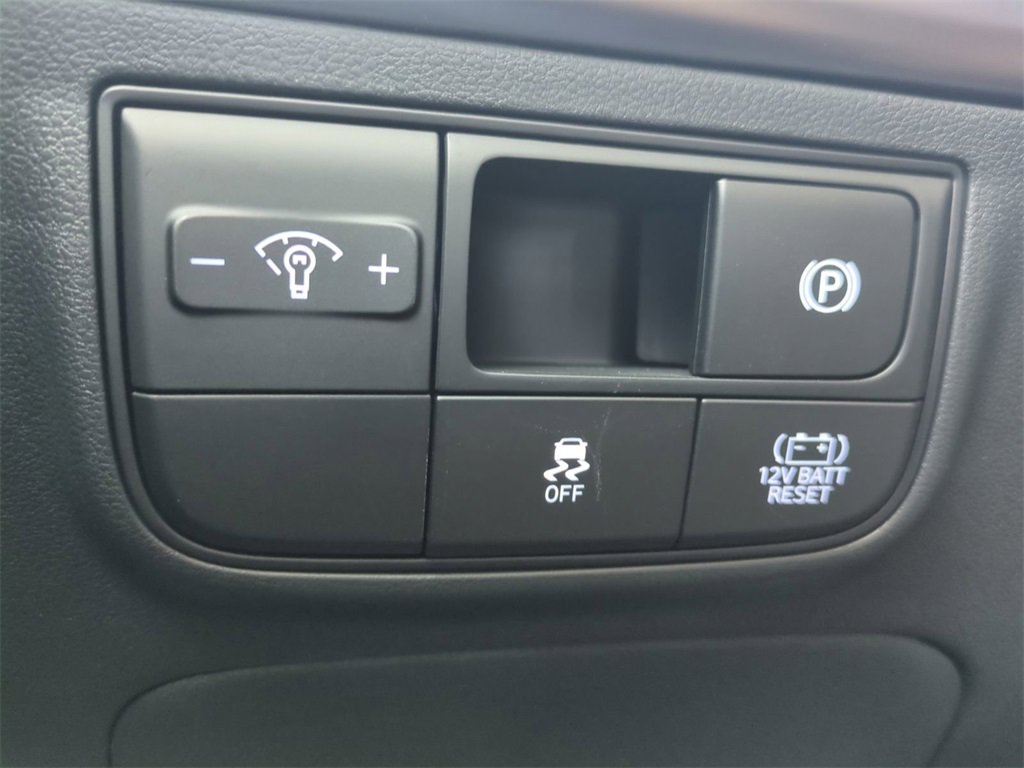 New 2026 Hyundai Tucson Blue SE image 25