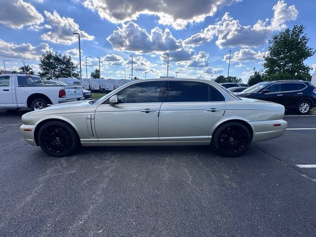 Used 2008 Jaguar XJ8 RWD image 7