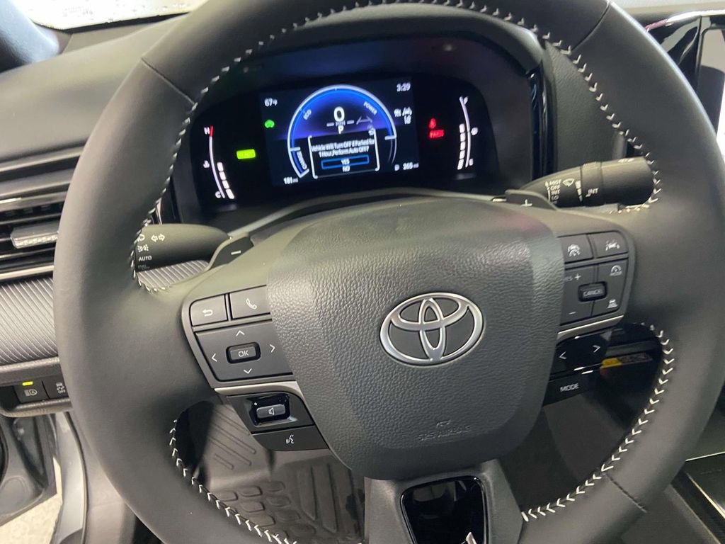 Used 2026 Toyota Camry SE FWD image 20